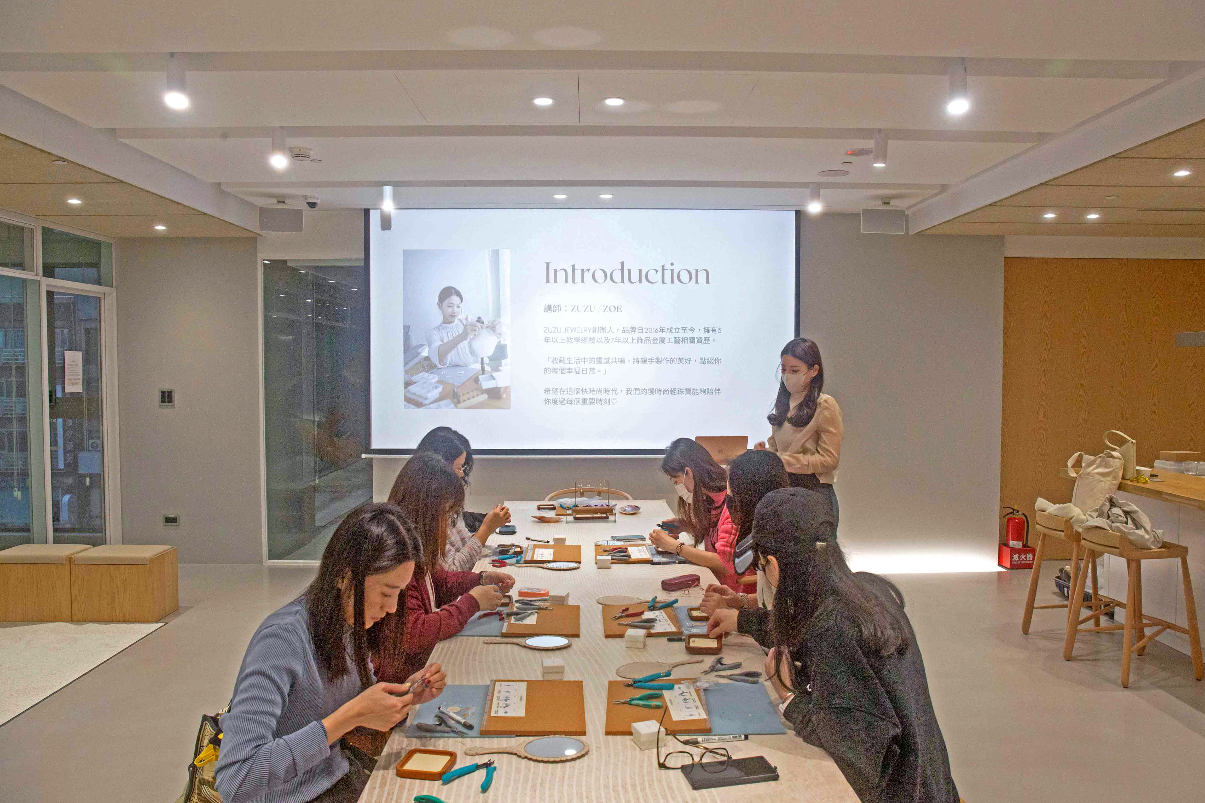 NinenineClass 1221 Pearl Jewelry Earrings Review 7