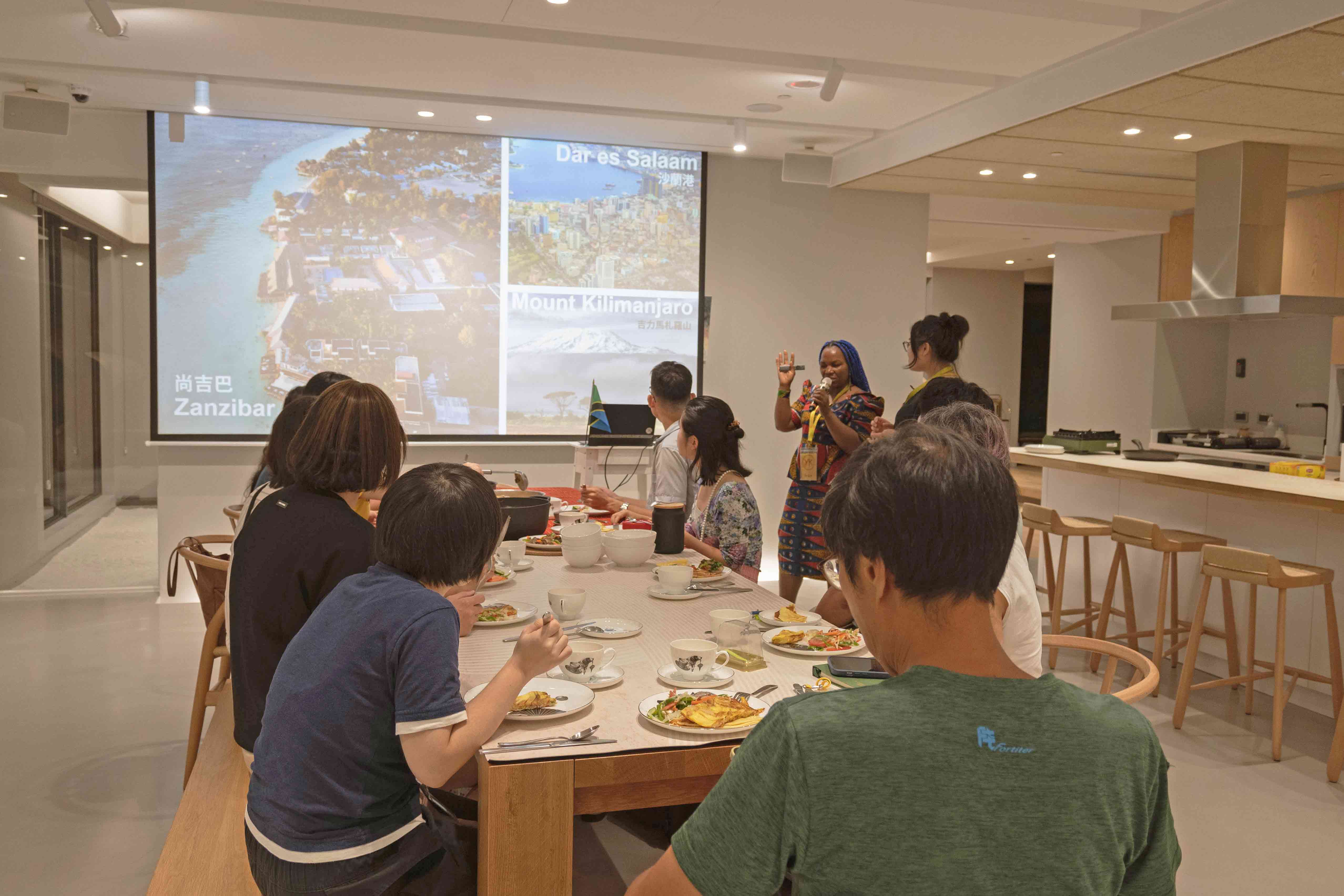 NinenineClass 0714 0922 Tanzanian Review 20