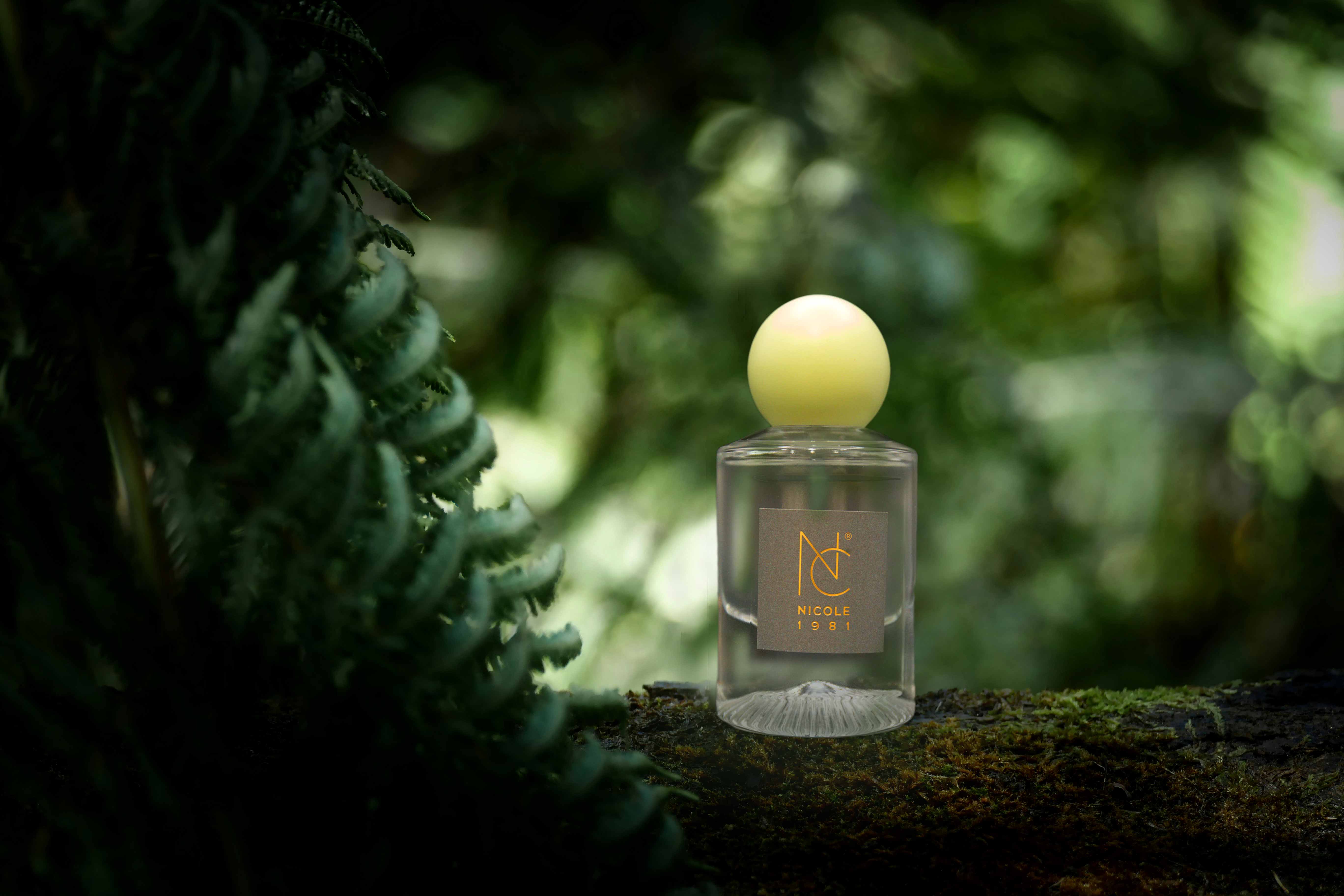 NinenineClass 1004 moss Perfume 04